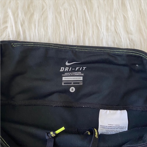 Nike shorts - Picture 2 of 6